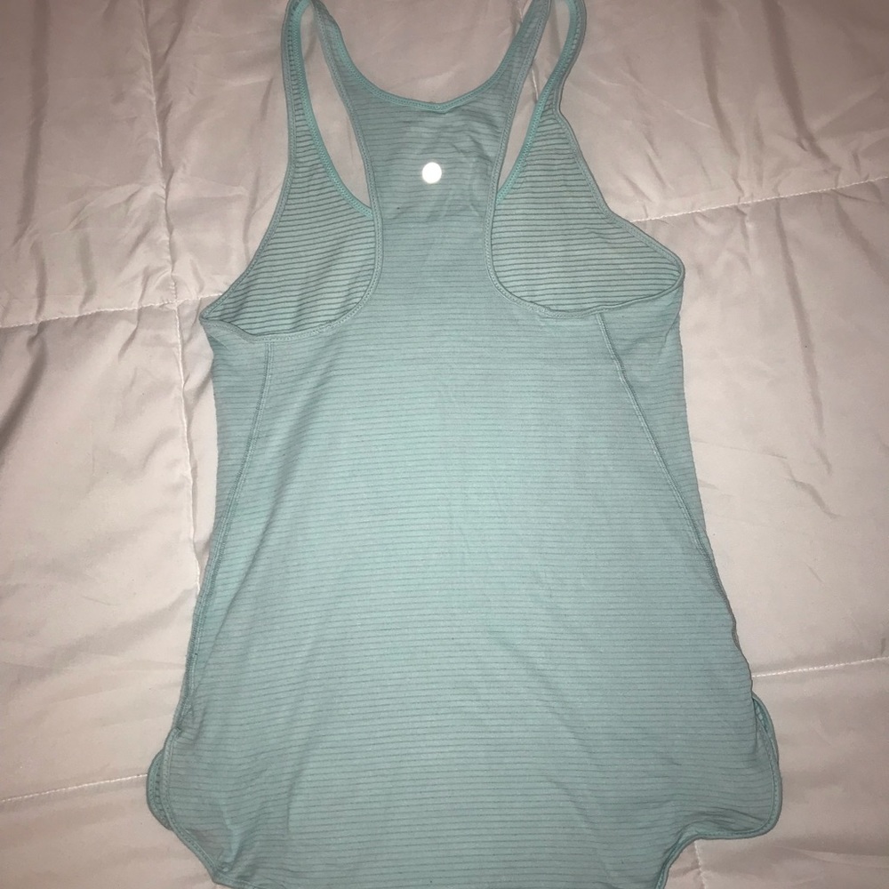Lululemon tank top size 4/6 light blue